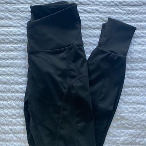 criss-cross athletic leggings